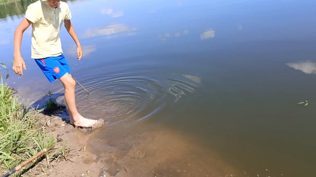 отпустил голого какрпа-монстра