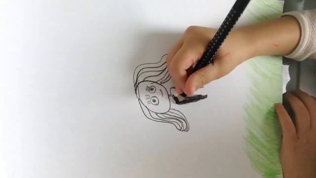 Адель Рисует Девочку