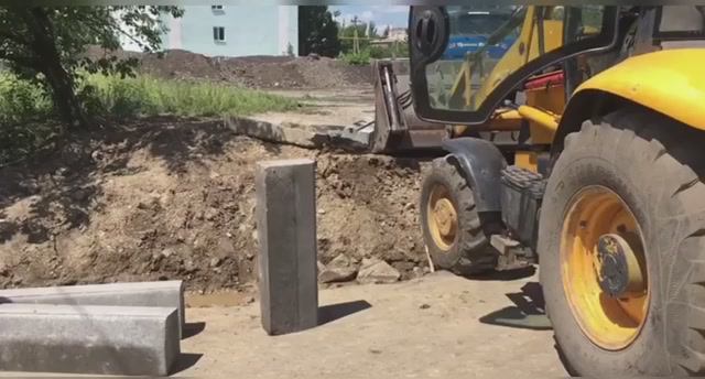 Специалисты из Магаданской области установят бордюры в Ждановке