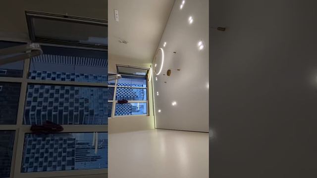 Теневой профиль со световыми линиями