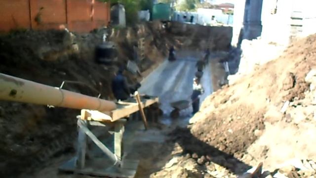 Процесс бетонирование подбетонки