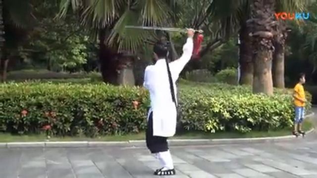 Лун Мэнь Тайцзи Цзянь (Хуан Дун Мэй)  龙门太极剑  (黄冬梅)  24.06.2018