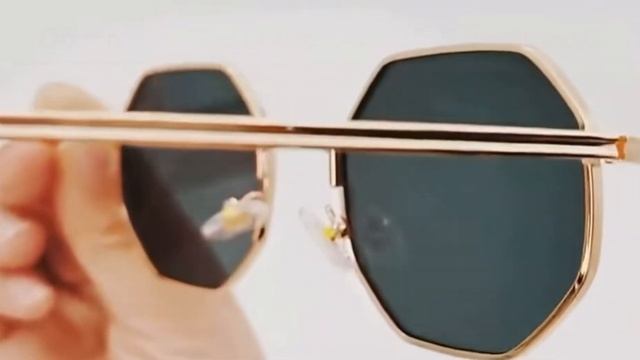 Очки солнцезащитные