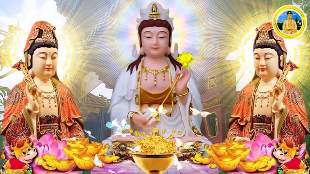 Mỗi Sáng Mở Kinh Phật Cầu An Mẹ Quan Âm Che Chở Gia Đạo Bình An Xua Tan Đen Đủi May Mắn Cả Tháng