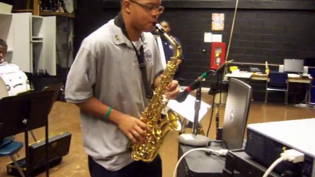 Cpa freestyle drumline playin beatin starring malik martin on alto saxophone
