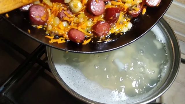 Готуємо Смачний Сирний Суп з Мисливськими Ковбасками.