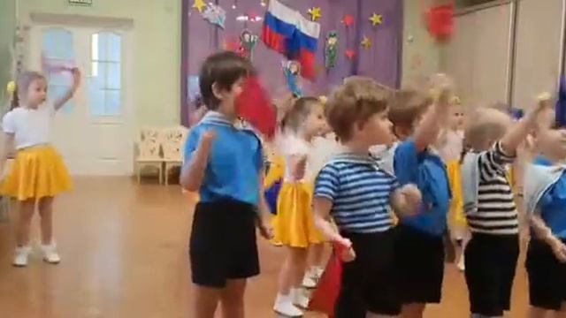 Фантазеры поздравляют с Днём защитника Отечества