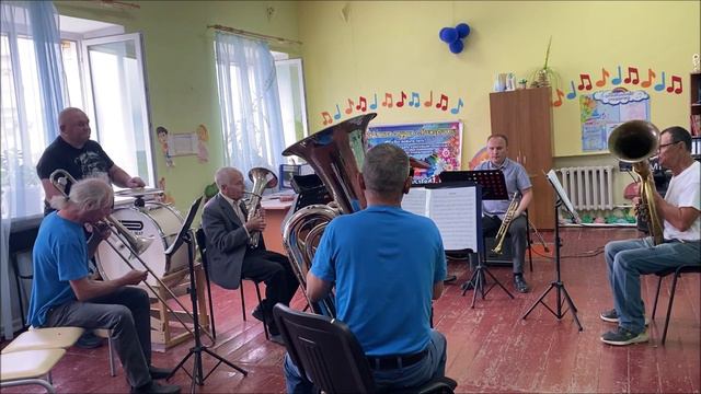 Духовой оркестр"Экспромт" г. Пласт 2.mp4