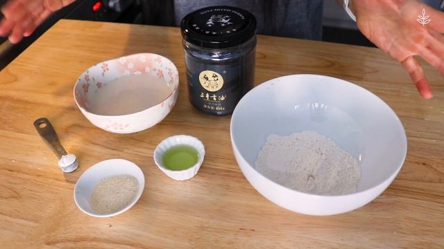 What the Heck Do I Do With Black Sesame Seeds? How About Waffles and Dango? | EATKINDLY With Me