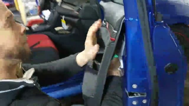 2018 Honda Civic Type R doors panels removal