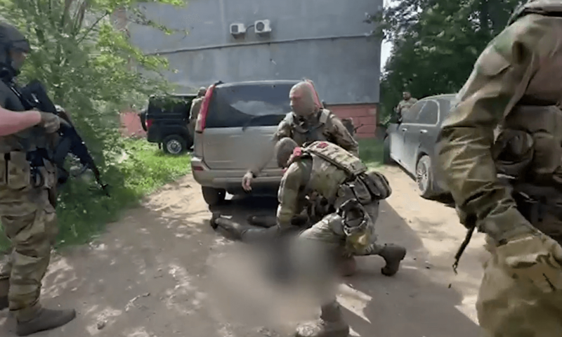 Гранаты, автомат, 420 патронов: торговцев оружием задержали в Краснодарском крае