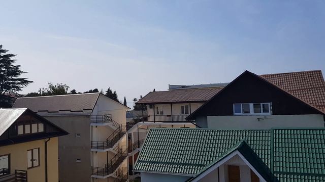 Лазаревское  ГД"Арка", Зона отдыха ,Калараш,14 . Пару дней назад тут жарили шашлык!! А теперь спорт