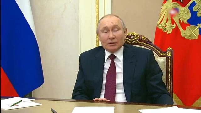 Кто как обзывается тот так и называется  оригинал мема