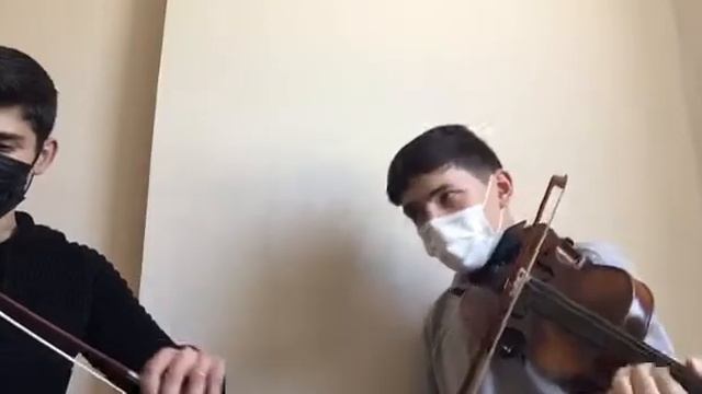 Моминжон Якубов скрипач
