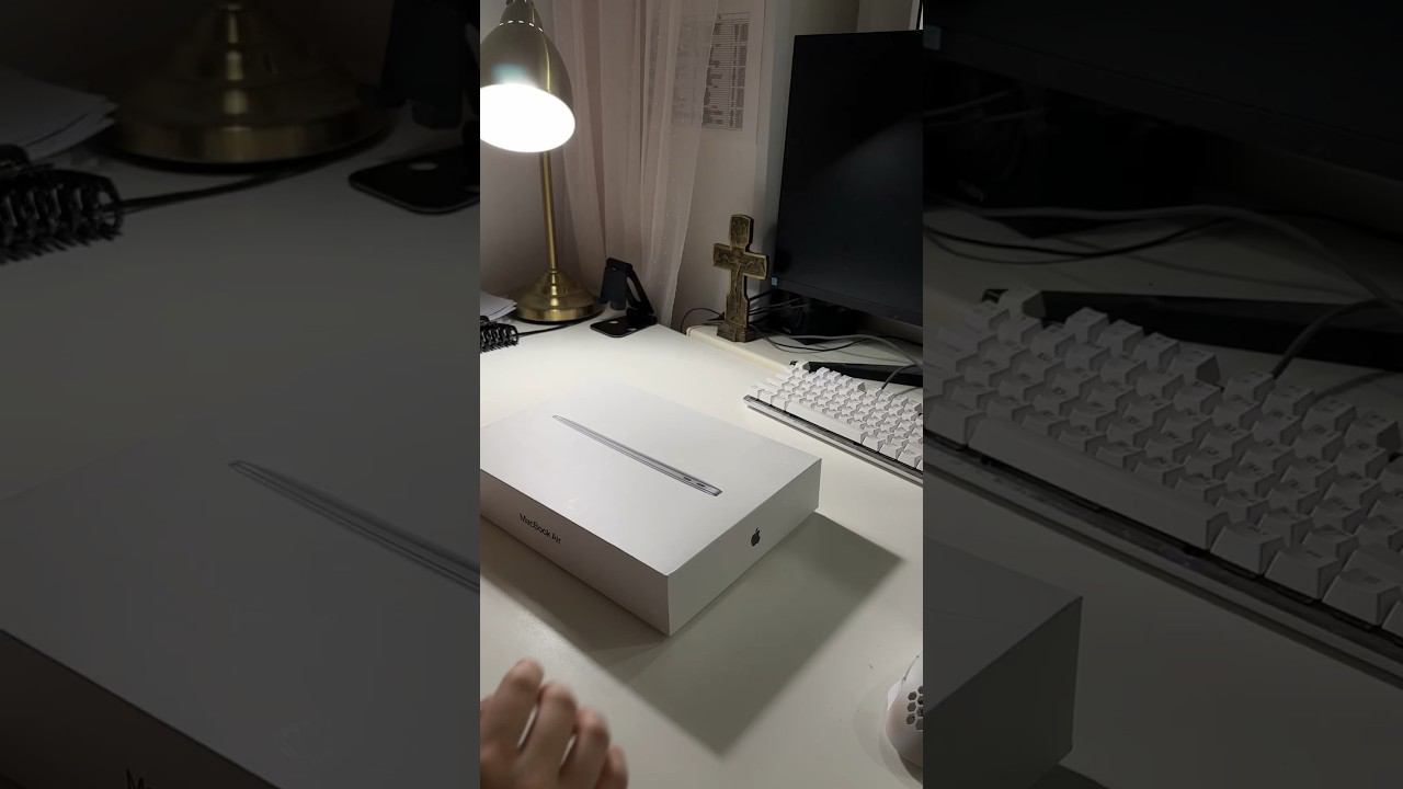 Unboxing MacBook Air M1 | #unboxing #asmr #macbook #apple #распаковка #асмр #wow #shorts