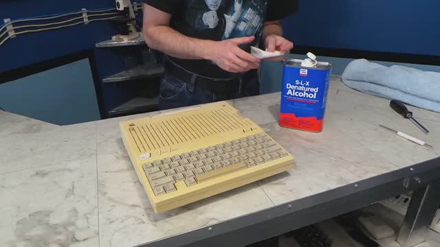 8-bit Guy. Apple IIc Restoration and video jack repair