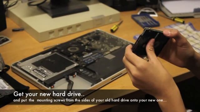 Macbook Pro 15' Hard drive replacement (2010 model)