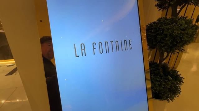 STAYING AT THE NEW FONTAINEBLEAU HOTEL & CASINO! Room Review, Dining, Shops & MORE!