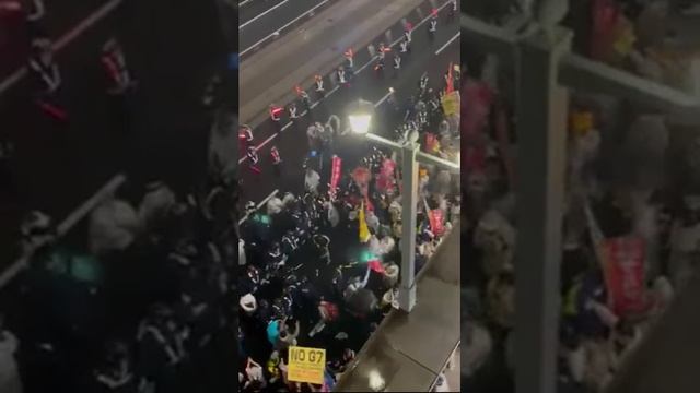 Драка на дороге.