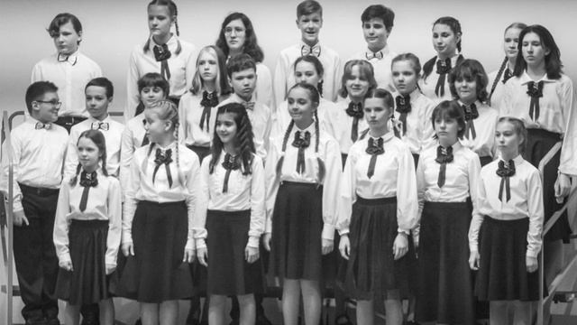 Ансамбль скрипачей под управлением Надежды Поярковой