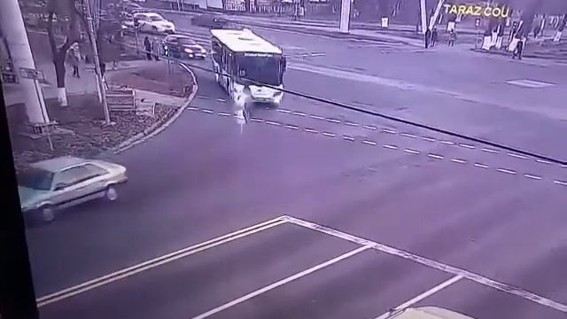 Наезд на пешехода Тараз автобус