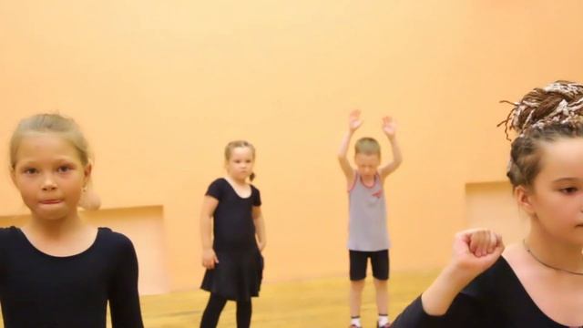 Танцевальный час, д. Курманка, 3 августа 2023 года