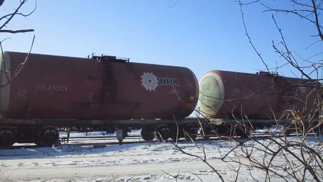 "Закончил работу" Маневровый тепловоз ТЭМ18ДМ-819 с цистернами