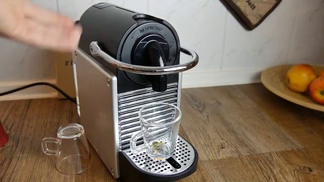 DeLonghi Nespresso EN 125.S Kapselmaschine Pixie Electric  Review