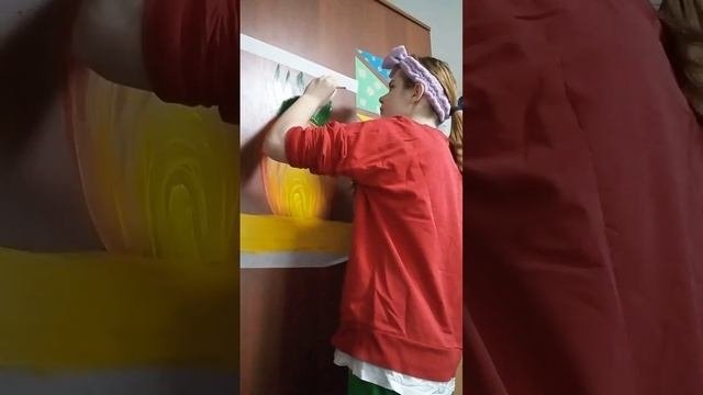 расписала дверцу шкафа дом СпанчБоба 