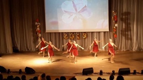 ТАНЕЦ ПОД ПЕСНЮ KAZKA — ПЛАКАЛА