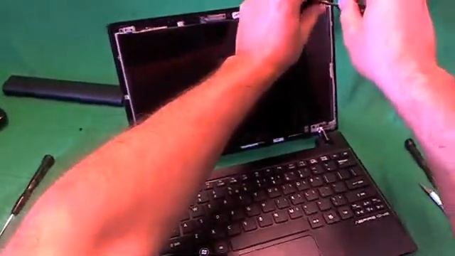 Acer Aspire One 756 Netbook Screen Replacement Procedure