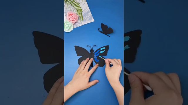 Раскрась бабочку. Очень простая техника, но красивый результат