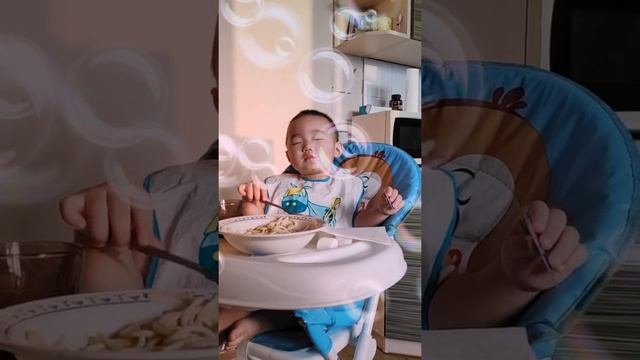 Когда любовь к пасте сильнее мягкой подушки ?