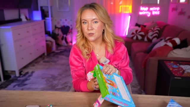 Дорогие ДЕТСКИЕ Адвет Календари с КОСМЕТИКОЙ Бижутерией и ХЛАМОМ!? купила на ОЗОН!