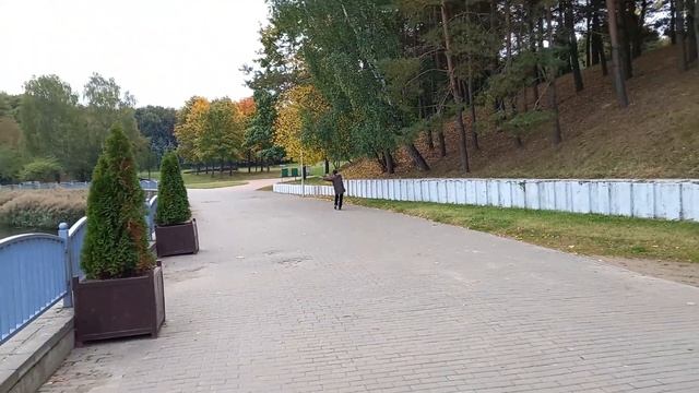 Странные танцы в парке Курасовщина 8:35)