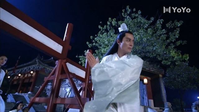 The emperor was hunted down by bad guys, she desperately protected him💟【ep21】