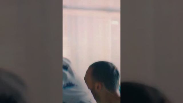 Серканчик шалит