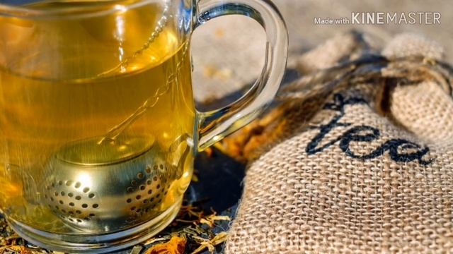 Заварите чай для ног. Избавляемся от запаха и потливости