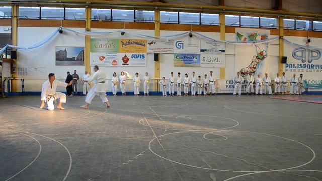 Karate Shotokan- Persiceto (shitei)- difesa da aggressione con coltello