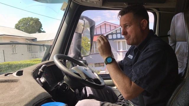 How To Drive A Truck  - HILL START  HILL ASSIST in a VOLVO TRUCK