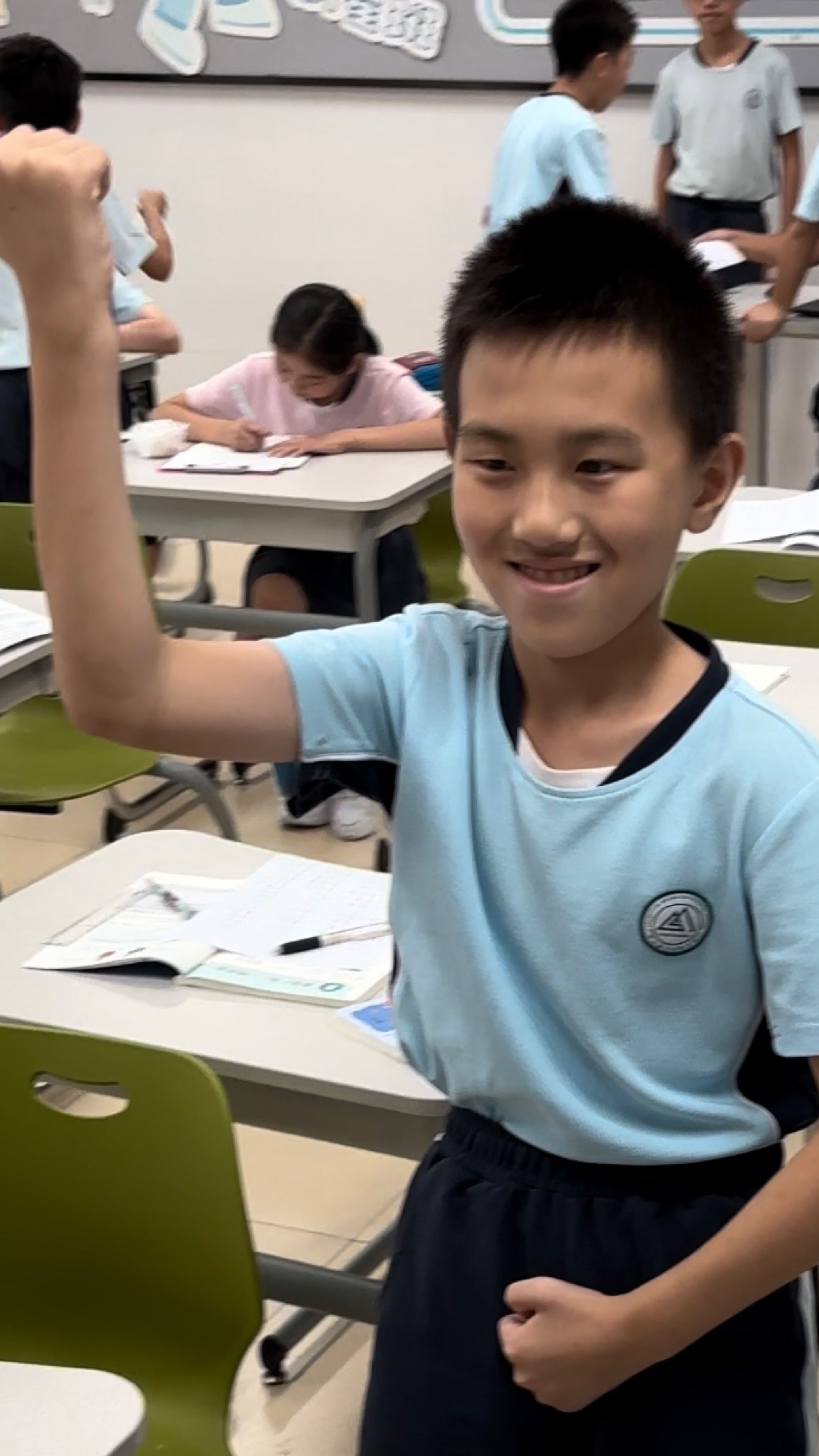 Танцующий студент в китайской школе🇨🇳 #china #китай #китайсейчас
