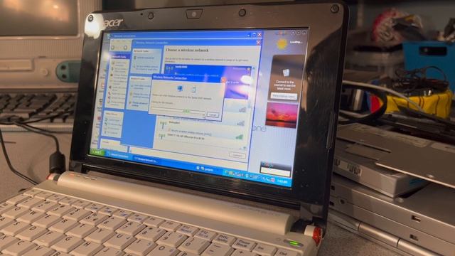 2008 Acer AspireOne ZG5 Netbook - A brief history, setup, and TEARDOWN!