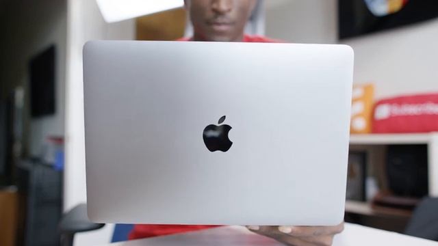 2015 Macbook Review. Is it worth buying?