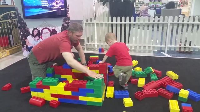 Large Lego bricks at the Kids Store Большие строительные блоки Лего