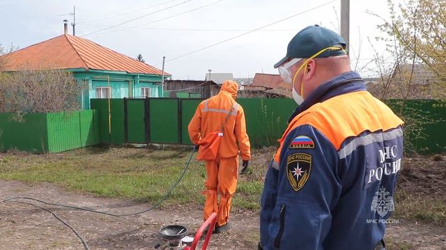Спасатели МЧС России ликвидируют последствия паводка в пострадавших регионах