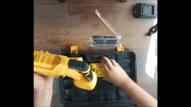 DAWREEK AKÜLÜ TİLKİ KUYRUĞU TESTERE KUTU AÇILIŞI, İNCELEME