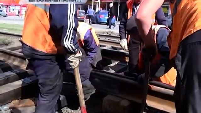 РЕЛЬСЫ-РЕЛЬСЫ, ШПАЛЫ-ШПАЛЫ...