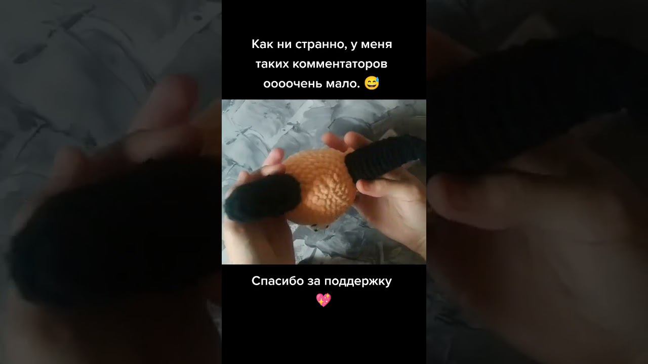 Заходишь, а там...