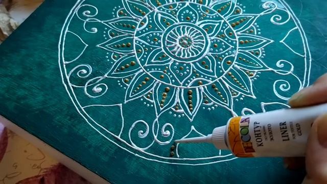 Wooden box painting process (2)/Контурная и точечная роспись деревянной шкатулки (2)