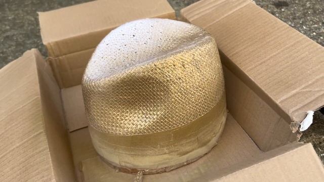 Spray Painting a Straw Crown, Hat Tutorial for HATalk-emagazine
